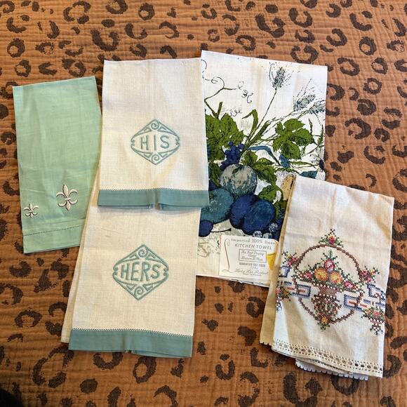 Vintage Linen Towels His Hers Embroidered Fingertip Floral Kitchen Turquoise - Picture 1 of 15